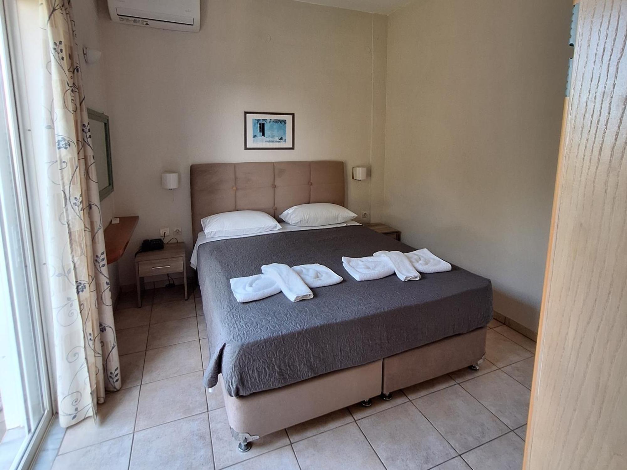 Artemis Apartments Kalyves Bagian luar foto