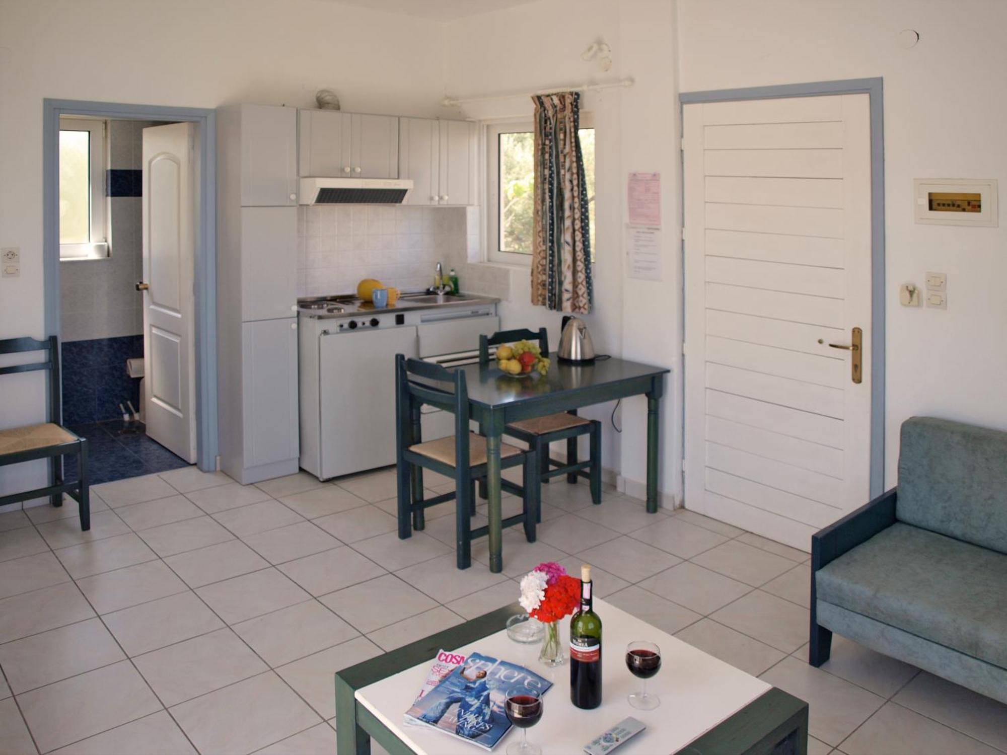 Artemis Apartments Kalyves Bagian luar foto